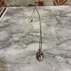 Fashion Filigree & Stone Egg Shaped Pendant And Necklace 28’